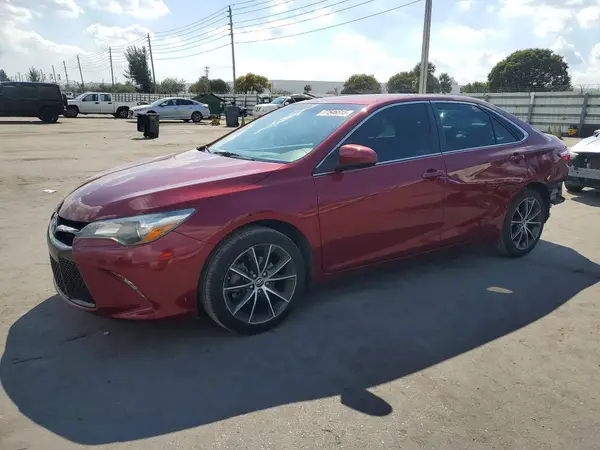 4T1BF1FK6HU663577 2017 TOYOTA CAMRY - Image 1