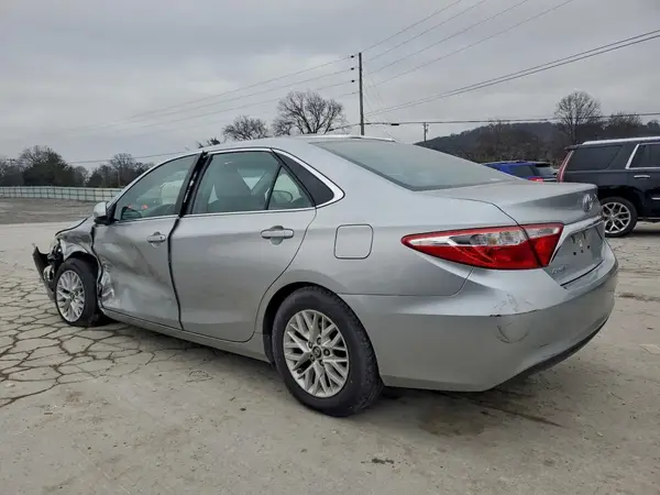 4T1BF1FK6HU665121 2017 TOYOTA CAMRY - Image 2