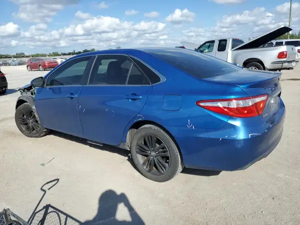 4T1BF1FK6HU668942 2017 TOYOTA CAMRY - Image 2