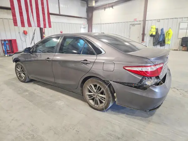 4T1BF1FK6HU672246 2017 TOYOTA CAMRY - Image 2