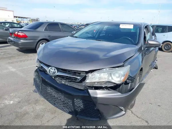 4T1BF1FK6HU672358 2017 TOYOTA CAMRY - Image 2