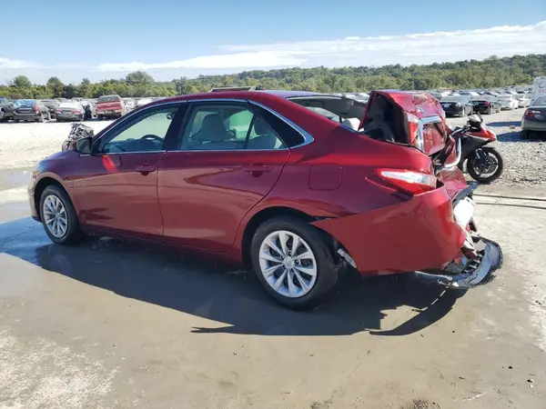 4T1BF1FK6HU675048 2017 TOYOTA CAMRY - Image 2