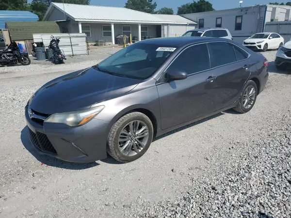 4T1BF1FK6HU675082 2017 TOYOTA CAMRY - Image 1