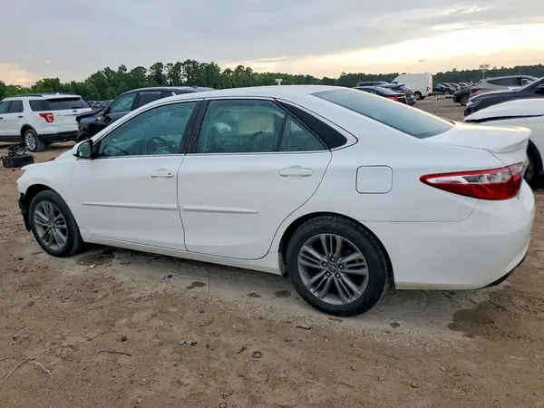 4T1BF1FK6HU677897 2017 TOYOTA CAMRY - Image 2