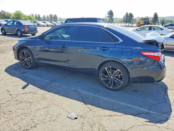 4T1BF1FK6HU679472 2017 TOYOTA CAMRY - Image 2