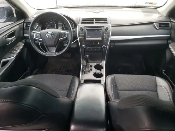 4T1BF1FK6HU680640 2017 TOYOTA CAMRY - Image 8