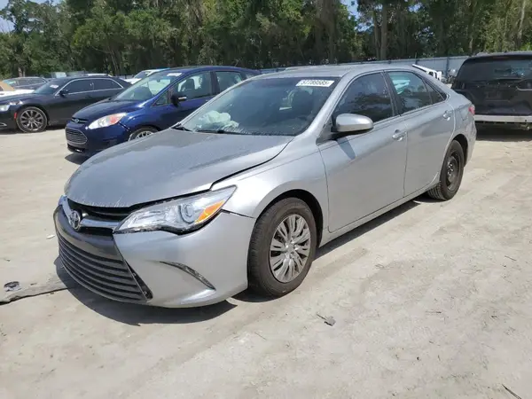 4T1BF1FK6HU681934 2017 TOYOTA CAMRY - Image 1