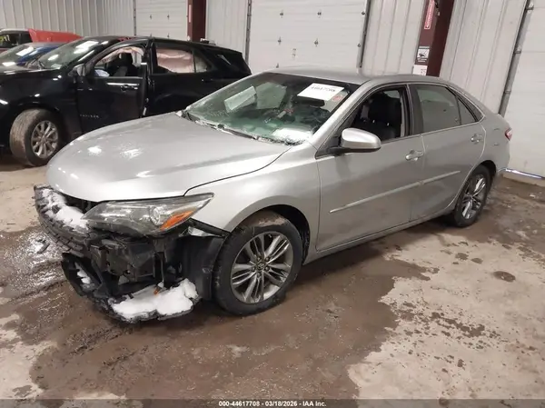 4T1BF1FK6HU682629 2017 TOYOTA CAMRY - Image 2