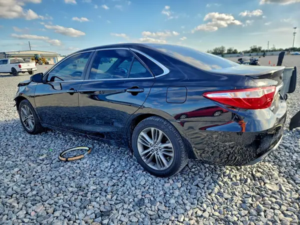 4T1BF1FK6HU684560 2017 TOYOTA CAMRY - Image 2