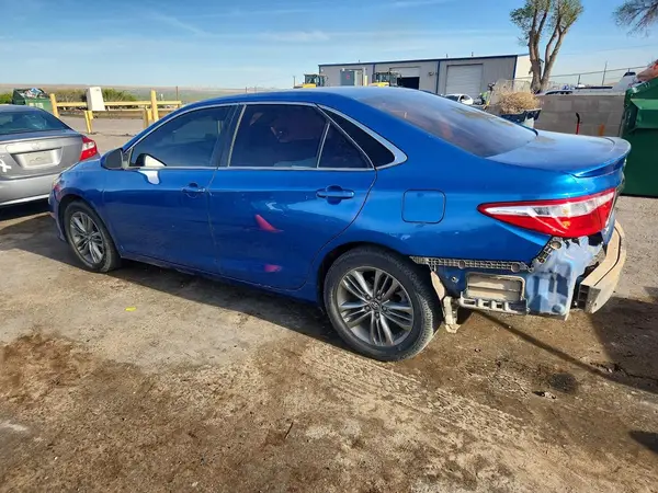 4T1BF1FK6HU685742 2017 TOYOTA CAMRY - Image 2