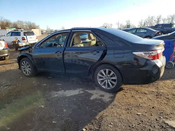 4T1BF1FK6HU692108 2017 TOYOTA CAMRY - Image 2