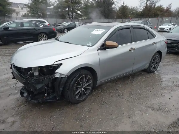 4T1BF1FK6HU694036 2017 TOYOTA CAMRY - Image 2