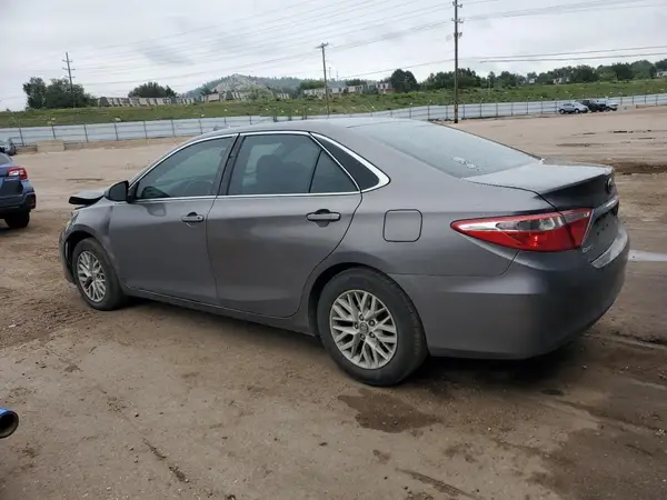 4T1BF1FK6HU694960 2017 TOYOTA CAMRY - Image 2