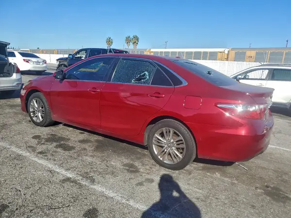 4T1BF1FK6HU695266 2017 TOYOTA CAMRY - Image 2