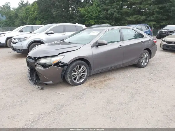 4T1BF1FK6HU695493 2017 TOYOTA CAMRY - Image 2