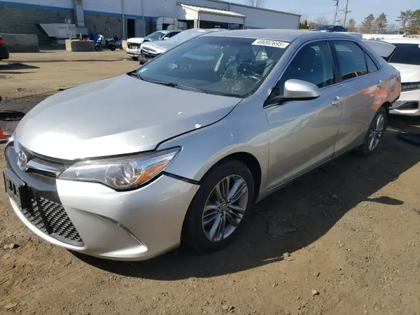 4T1BF1FK6HU695574 2017 TOYOTA CAMRY - Image 1