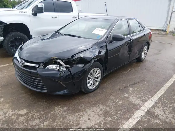 4T1BF1FK6HU699124 2017 TOYOTA CAMRY - Image 2