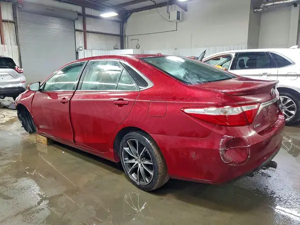4T1BF1FK6HU699382 2017 TOYOTA CAMRY - Image 2