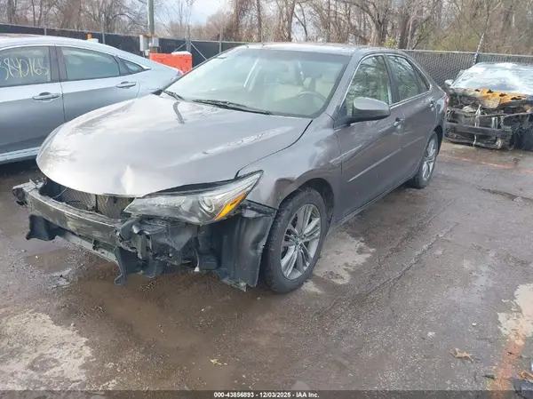 4T1BF1FK6HU707433 2017 TOYOTA CAMRY - Image 2