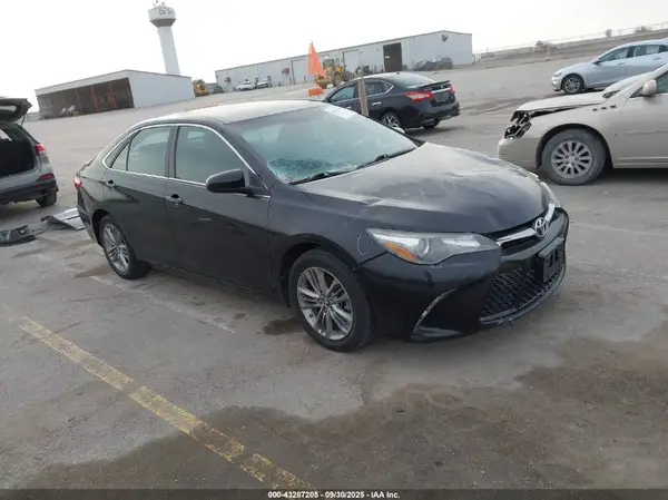 4T1BF1FK6HU709313 2017 TOYOTA CAMRY - Image 1