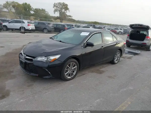 4T1BF1FK6HU709313 2017 TOYOTA CAMRY - Image 2