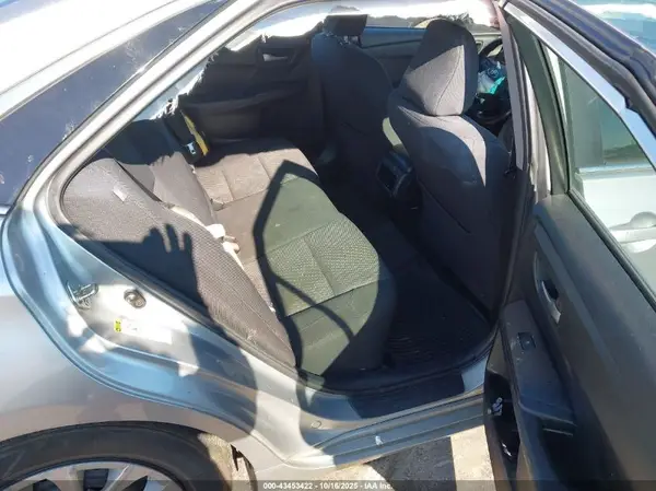 4T1BF1FK6HU709876 2017 TOYOTA CAMRY - Image 8