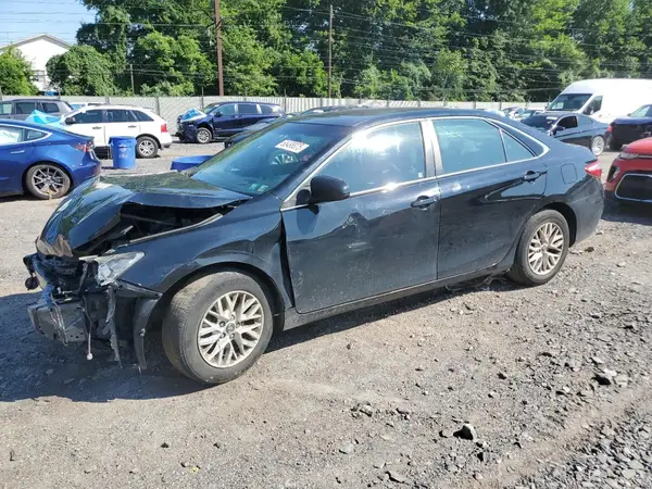 4T1BF1FK6HU709926 2017 TOYOTA CAMRY - Image 1