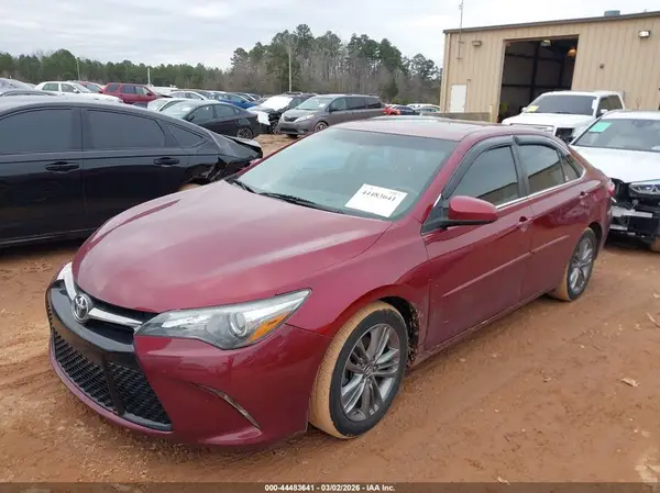 4T1BF1FK6HU710977 2017 TOYOTA CAMRY - Image 2