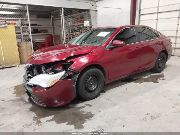 4T1BF1FK6HU710994 2017 TOYOTA CAMRY - Image 2