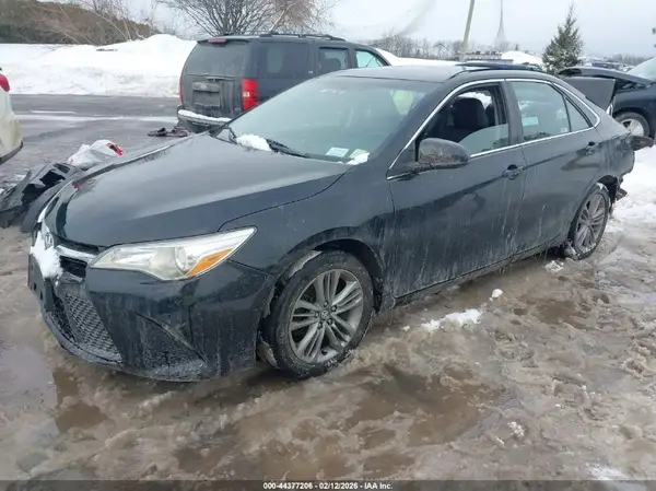 4T1BF1FK6HU712521 2017 TOYOTA CAMRY - Image 2