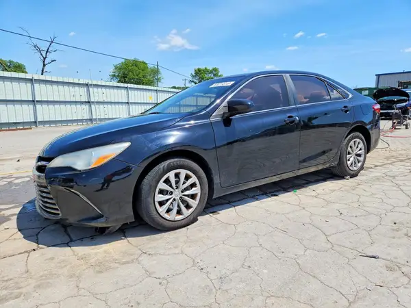 4T1BF1FK6HU714155 2017 TOYOTA CAMRY - Image 1
