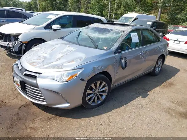 4T1BF1FK6HU718058 2017 TOYOTA CAMRY - Image 2