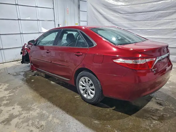4T1BF1FK6HU720215 2017 TOYOTA CAMRY - Image 2