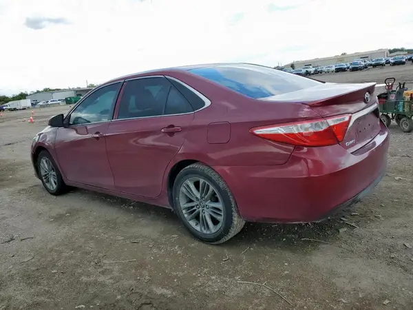 4T1BF1FK6HU722322 2017 TOYOTA CAMRY - Image 2