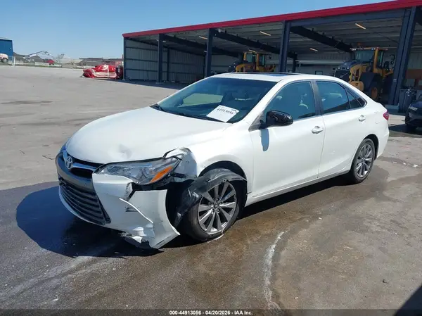 4T1BF1FK6HU722966 2017 TOYOTA CAMRY - Image 2