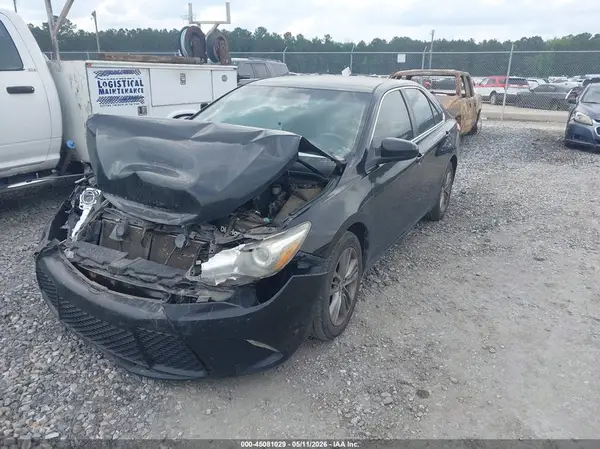 4T1BF1FK6HU725608 2017 TOYOTA CAMRY - Image 2