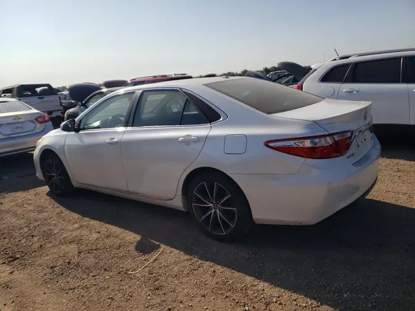 4T1BF1FK6HU726421 2017 TOYOTA CAMRY - Image 2