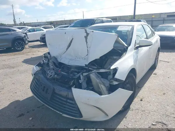 4T1BF1FK6HU730176 2017 TOYOTA CAMRY - Image 2