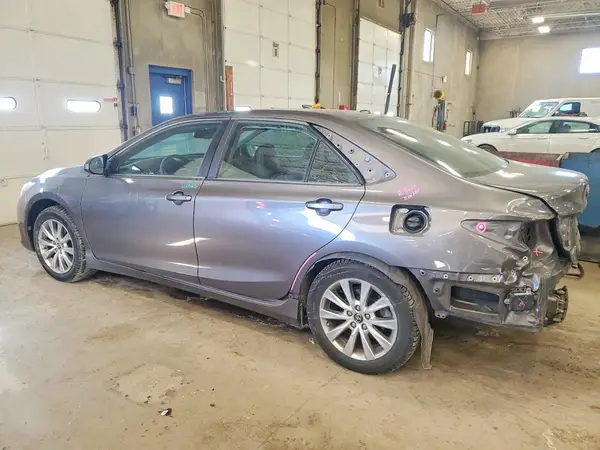 4T1BF1FK6HU731036 2017 TOYOTA CAMRY - Image 2