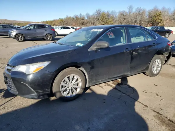 4T1BF1FK6HU732705 2017 TOYOTA CAMRY - Image 1