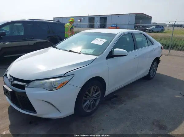 4T1BF1FK6HU735507 2017 TOYOTA CAMRY - Image 2