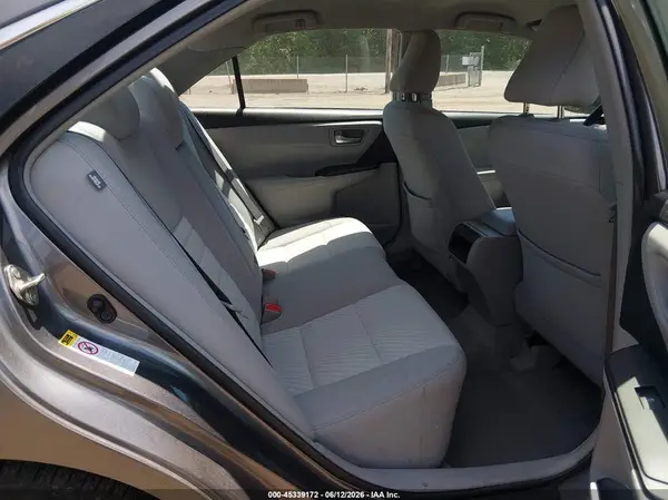 4T1BF1FK6HU738147 2017 TOYOTA CAMRY - Image 8