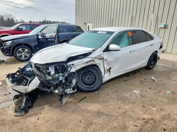4T1BF1FK6HU738150 2017 TOYOTA CAMRY - Image 1