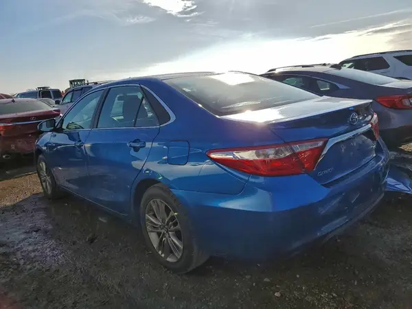 4T1BF1FK6HU738360 2017 TOYOTA CAMRY - Image 2