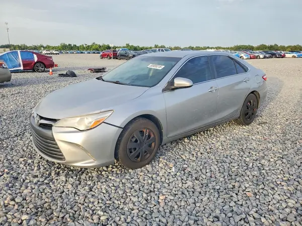4T1BF1FK6HU738732 2017 TOYOTA CAMRY - Image 1