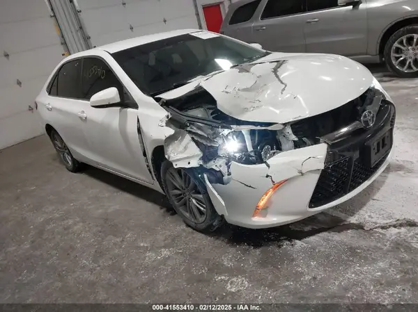 4T1BF1FK6HU739380 2017 TOYOTA CAMRY - Image 1