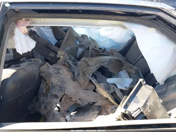 4T1BF1FK6HU740724 2017 TOYOTA CAMRY - Image 8
