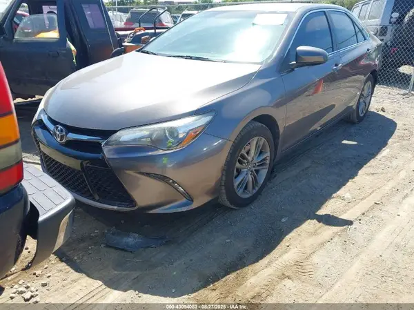4T1BF1FK6HU746300 2017 TOYOTA CAMRY - Image 2
