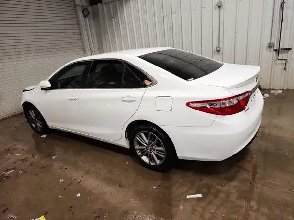 4T1BF1FK6HU746331 2017 TOYOTA CAMRY - Image 2