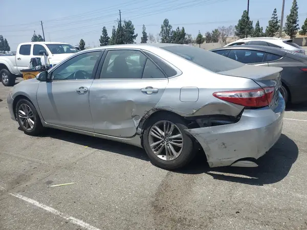4T1BF1FK6HU749424 2017 TOYOTA CAMRY - Image 2